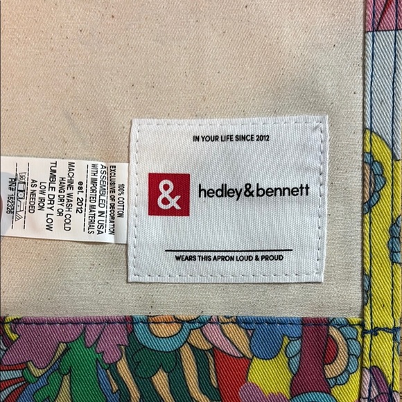 Hedley&Bennett Apron
The Beatles Blue and Green Artistic Illustration. - Picture 4 of 5